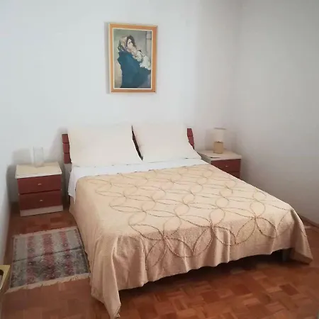 Dulijana 아파트
