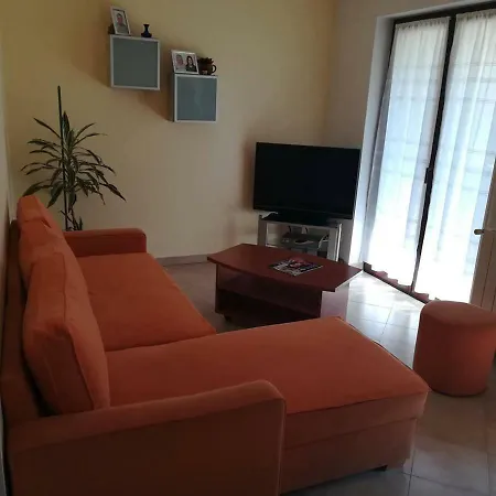 شقة Dulijana